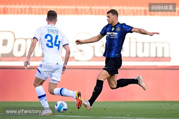 马卡：补强锋线，塞维利亚有意齐尔克泽、萨迪克以及坎贝罗斯